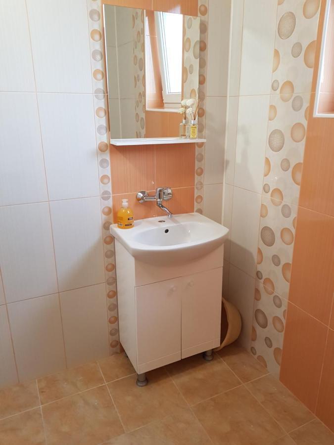 Къща За Гости Саня Hotel Kavarna Kültér fotó