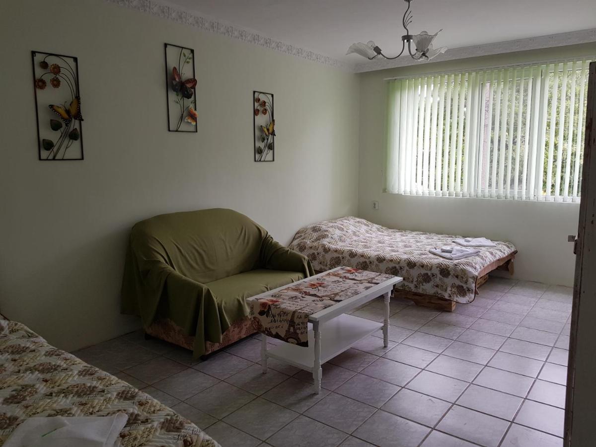 Къща За Гости Саня Hotel Kavarna Kültér fotó